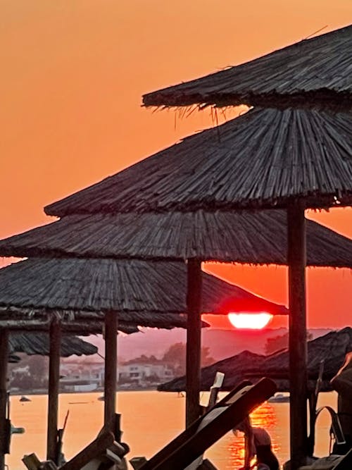 Free stock photo of beach sunset, beautiful sunset, golden sunset Stock Photo