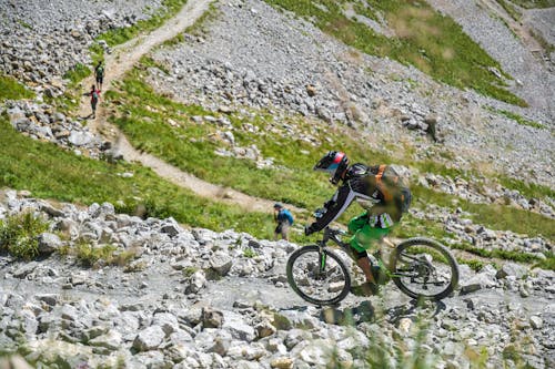 Kostenloses Stock Foto zu berg, fahrrad, fels