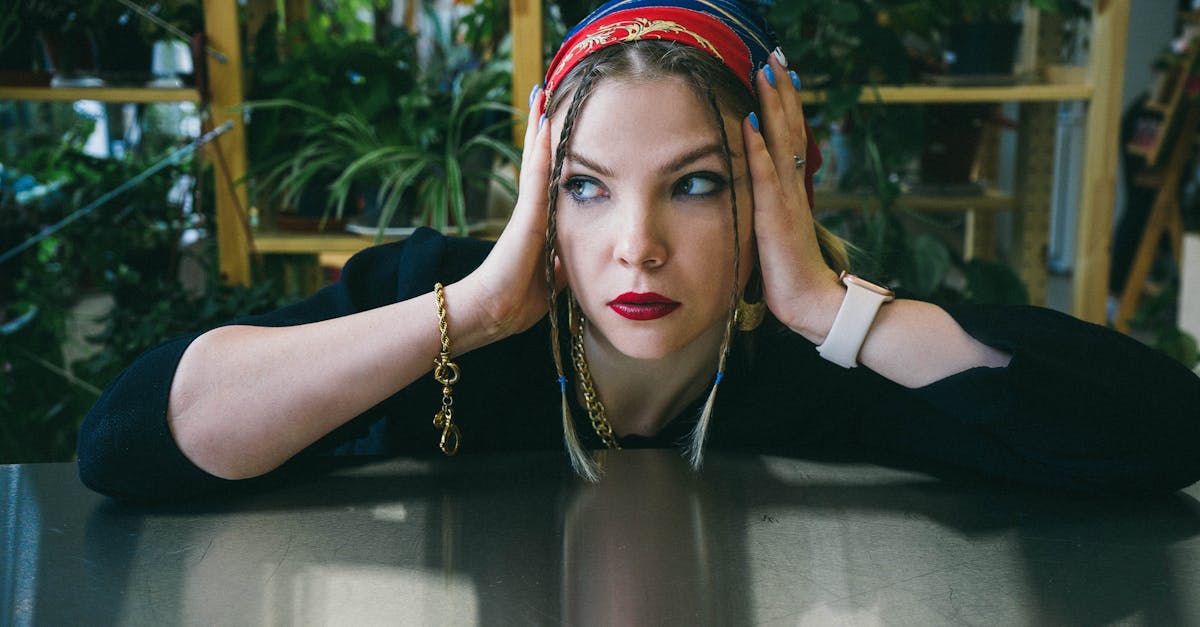 How to tie bandana headband