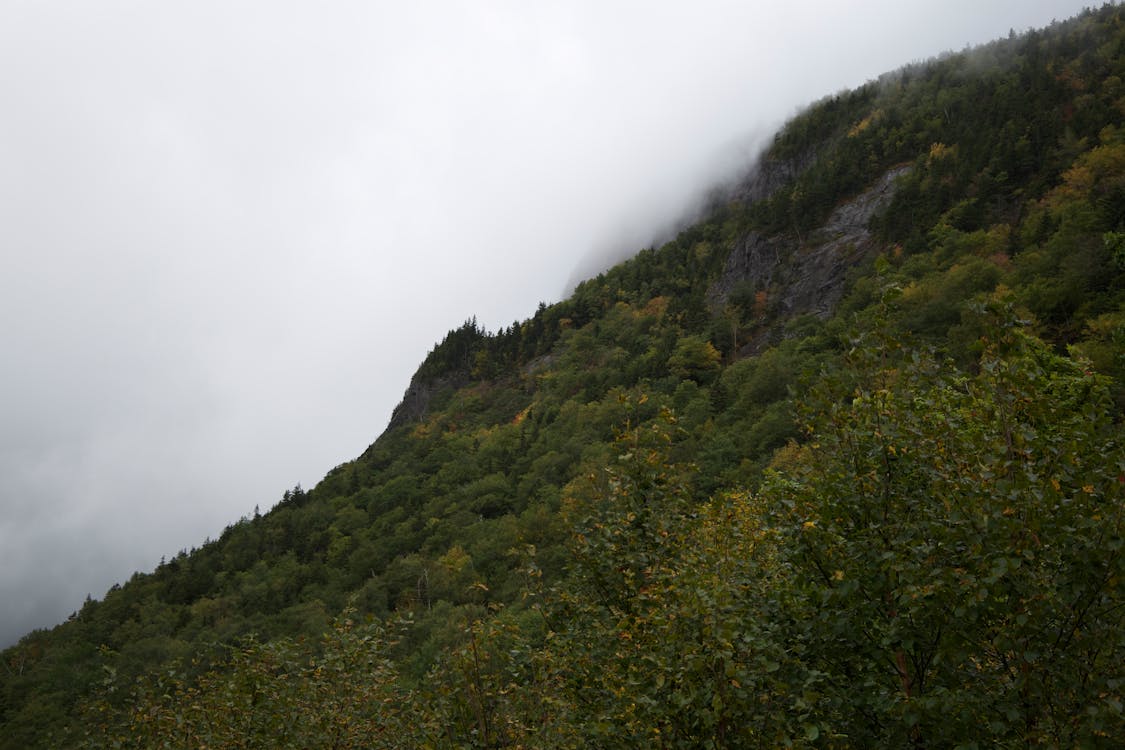 bezplatná Základová fotografie zdarma na téma hora, kopec, mraky Základová fotografie