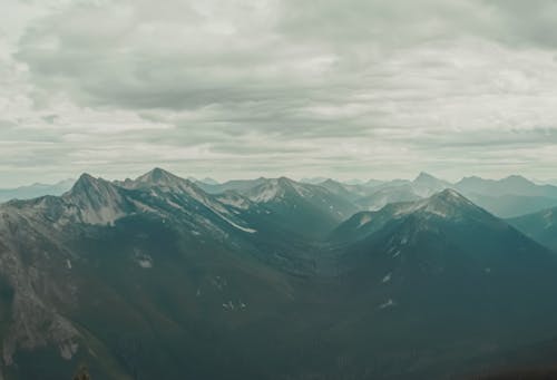 山, 山頂, 徒步旅行 的 免費圖庫相片