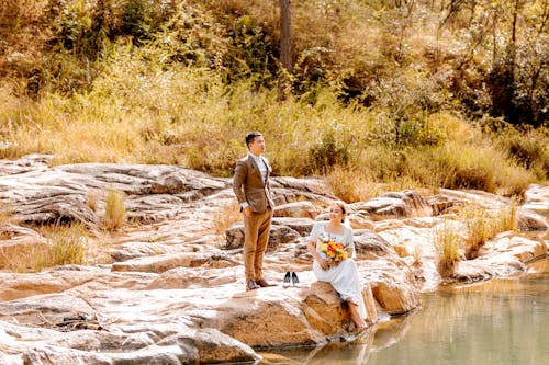 Foto profissional grátis de buquê, casal, casamento