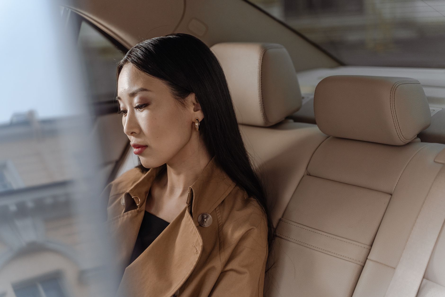 Bình tĩnh là yếu tố then chốt giúp bạn xử lý tin đồn một cách khôn ngoan.
