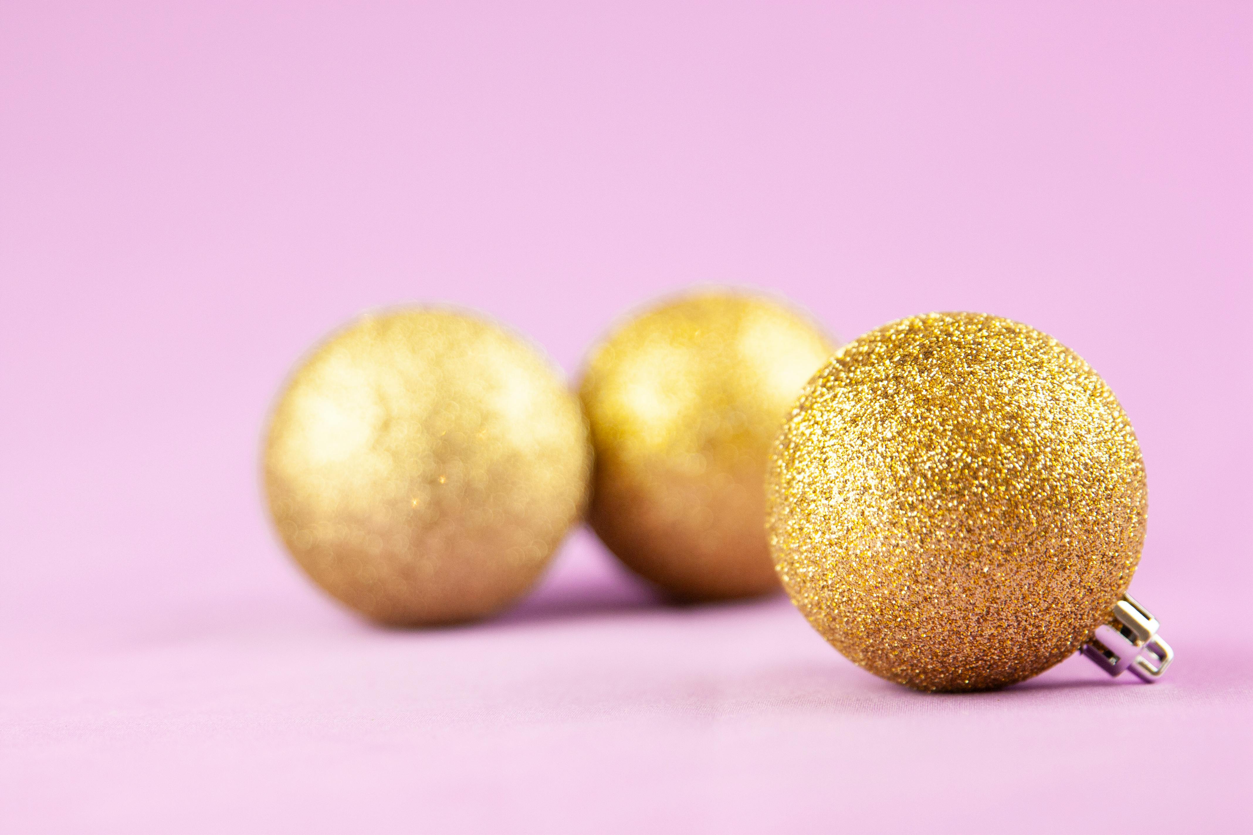 glitter golden balls for fir tree decoration