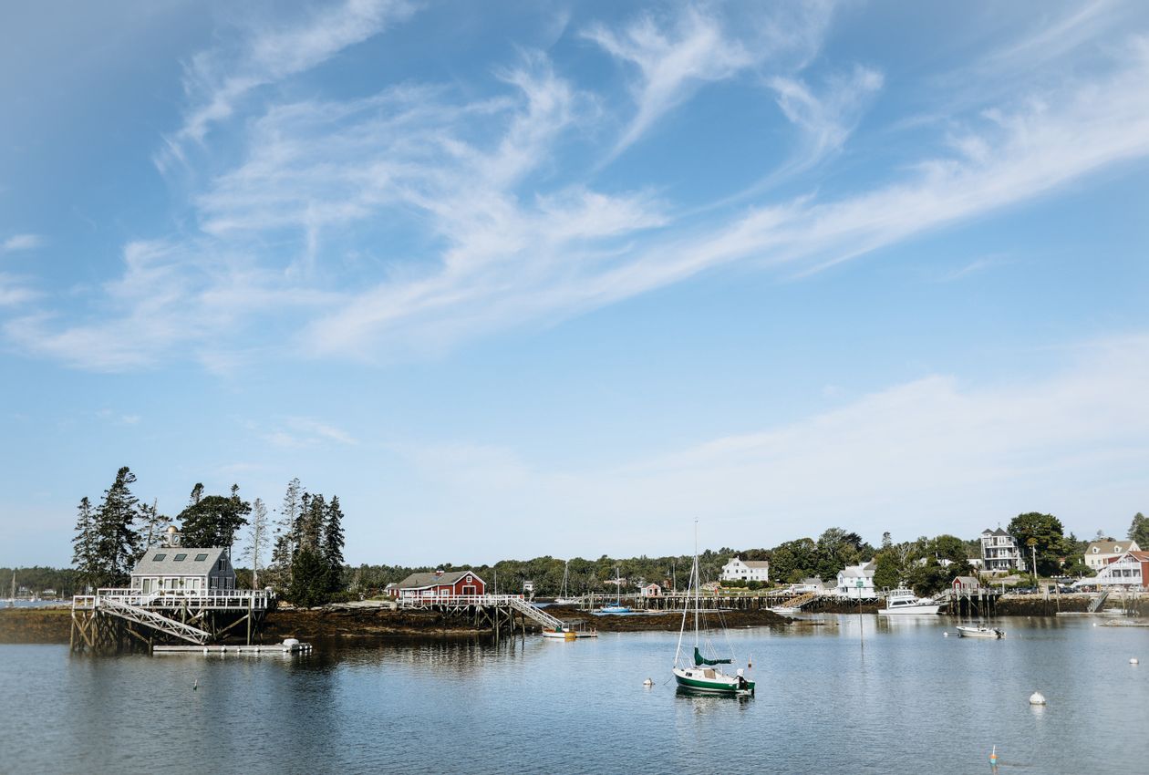 Salt-Washed Docks and Granitic Coves: A Day-Trip Escape to Historic Annisquam Village