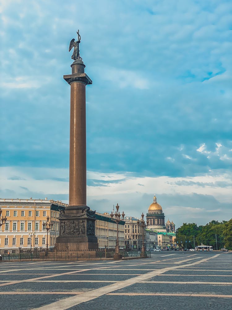 The Alexander Column In St Petersburg Russia