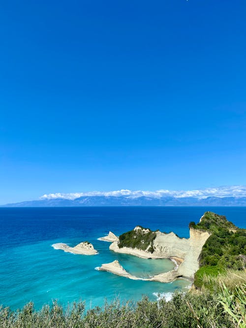 Foto d'estoc gratuïta de a l'aire lliure, bonic, cel blau