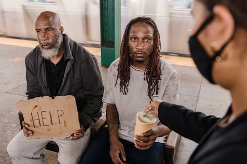 Darmowe zdjęcie z galerii z bezdomność, bezdomny, czarnoskóry