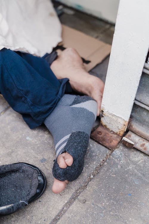노숙자, 발, 사회적 이슈의 무료 스톡 사진
