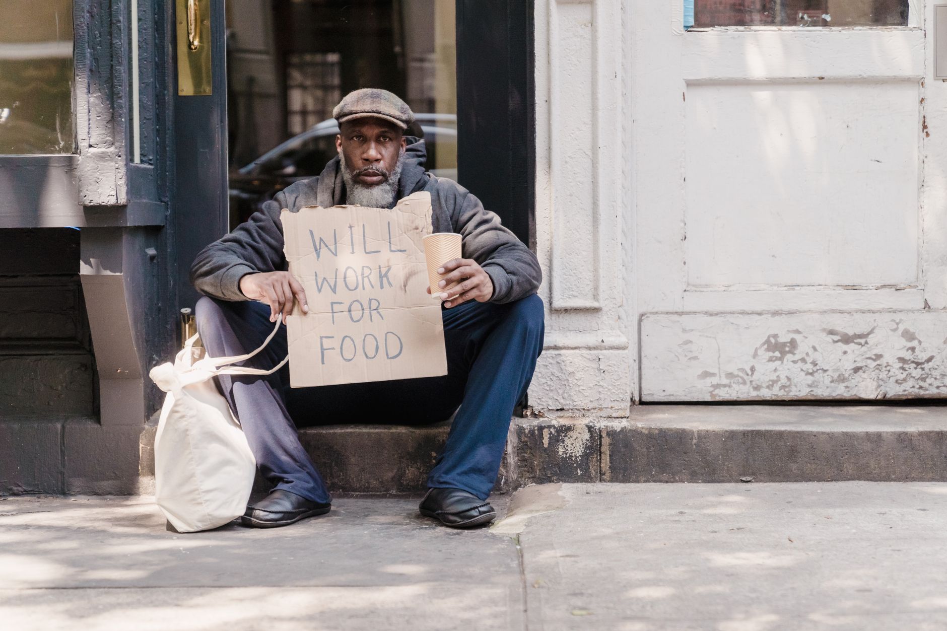 50% of Americans Face Hardship from One Week Pay Delay