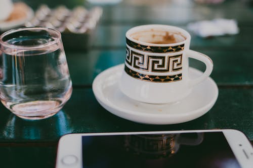 Kostenloses Stock Foto zu getränk, glas, kaffee