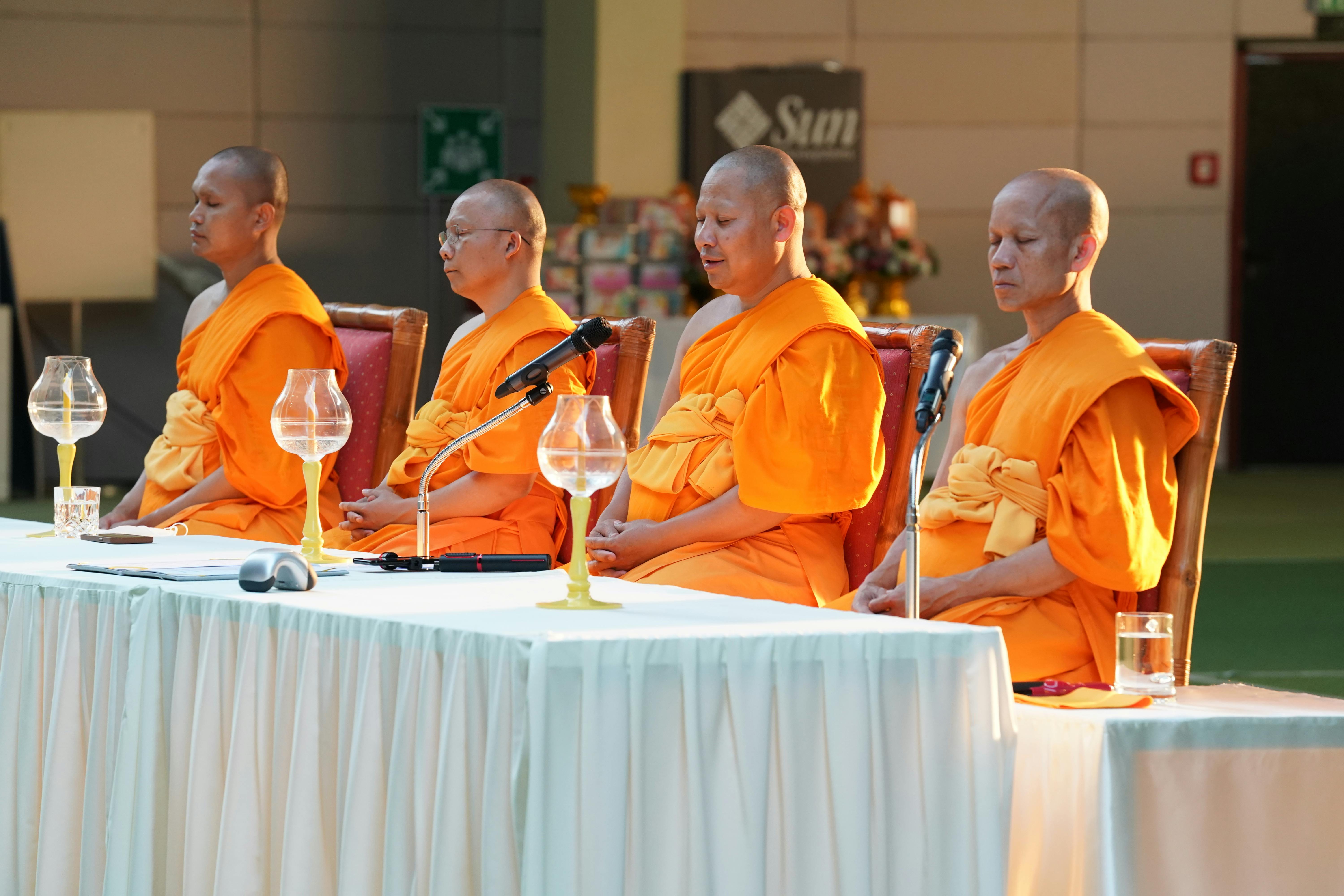 Buddha Dhamma For University Students Buddhadasa Bhikkhu