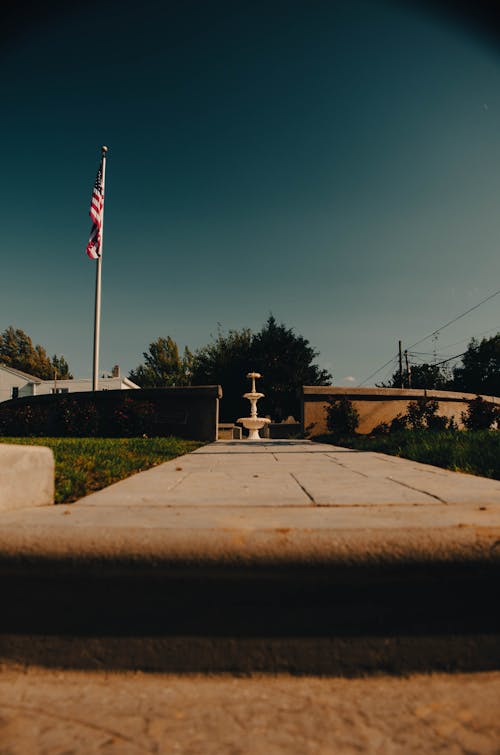 Kostenloses Stock Foto zu amerikanische flagge, fahnenmast, patriotismus