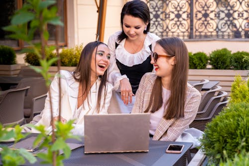 Gratis stockfoto met aantrekkelijk, bionisch, blanke vrouwen