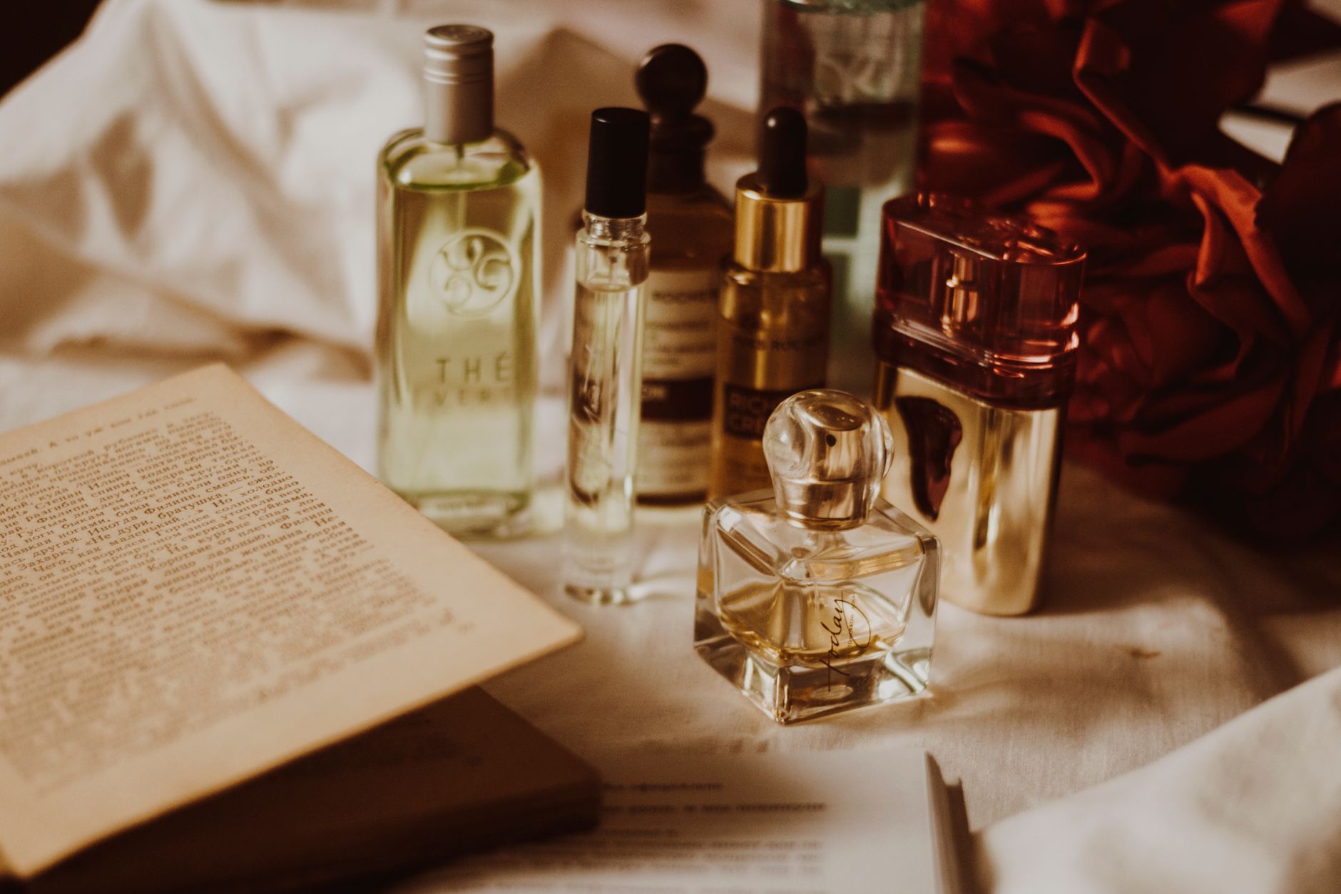 Histoires de Parfums 1740 Marquis de Sade ブランドの香水ボトル