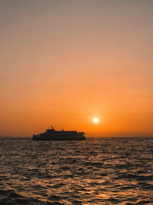 Bezpłatne Darmowe zdjęcie z galerii z jacht, łódź, morze Zdjęcie z galerii