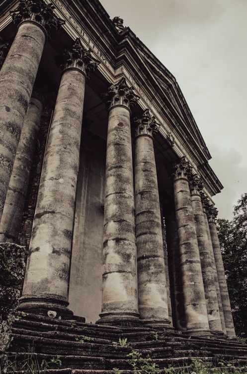 Castle Column Columns of Abandoned Castle · Free Stock Photo