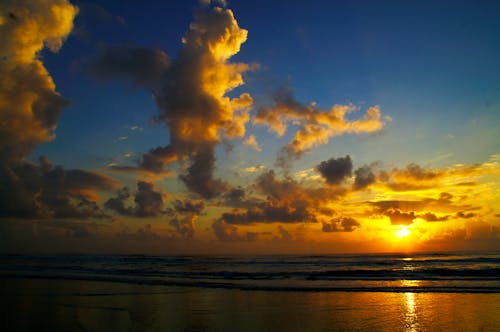 Foto profissional grátis de amanhecer cedo, beleza da natureza, céu azul