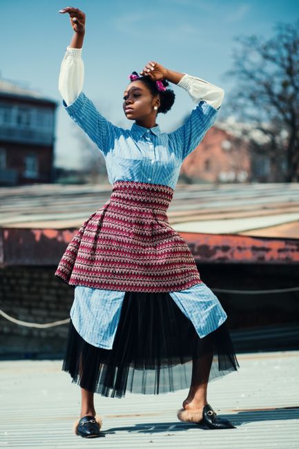 layered the blue shirt over a patterned peplum and tulle, full commitment ✨
#fashion #styleinspo #blue #shirt #skirt