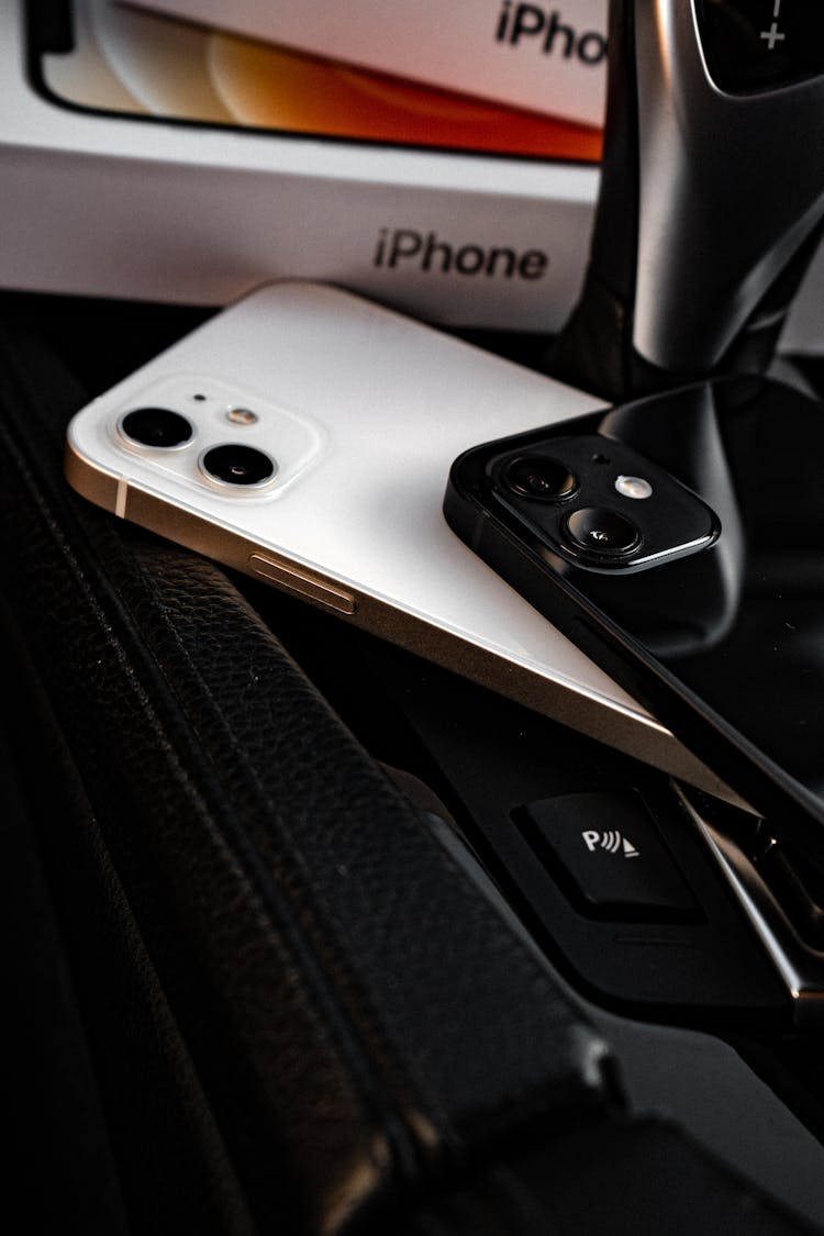 White And Black Iphone