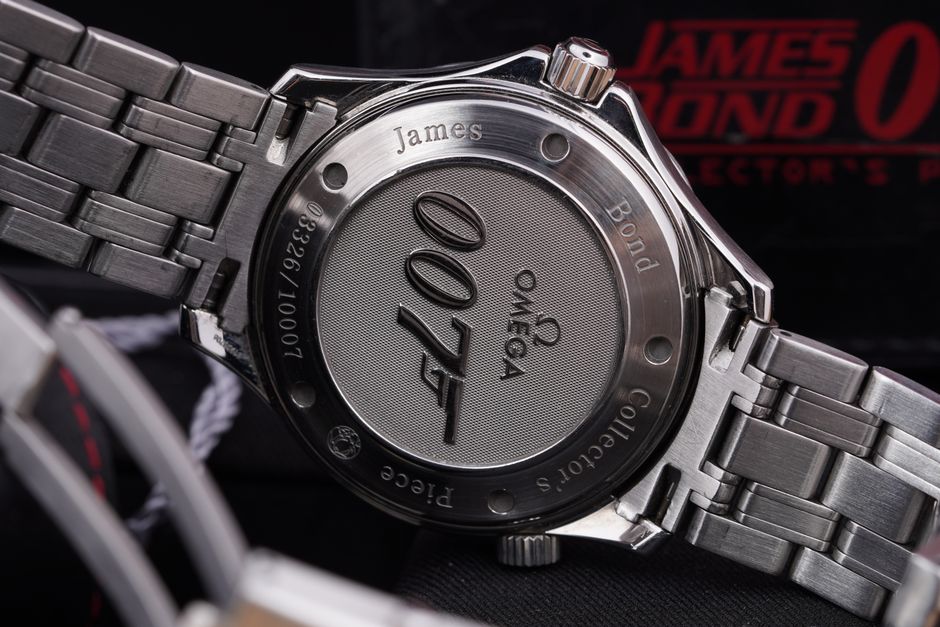 A Deep Dive into Design and Durability of the Omega Stainless Steel Model