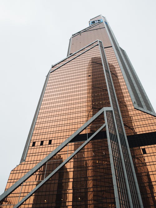 Ingyenes stockfotó alacsony szögű felvétel, épület, felhőkarcoló témában