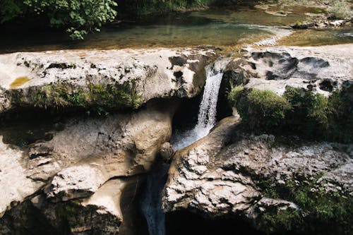 Foto profissional grátis de aventura, cachoeiras, corrente