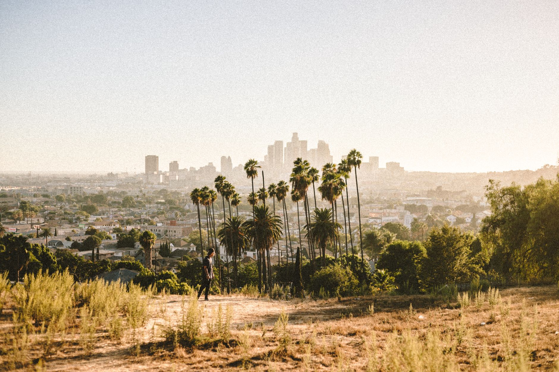 How Smart Home Integration is Shaping Luxury Real Estate in Los Angeles How Smart Home Integration is Shaping Luxury Real Estate in Los Angeles