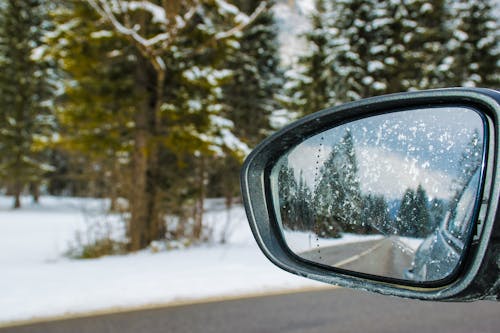 Free Framed Side Mirror Beside Snow Covered Field Stock Photo