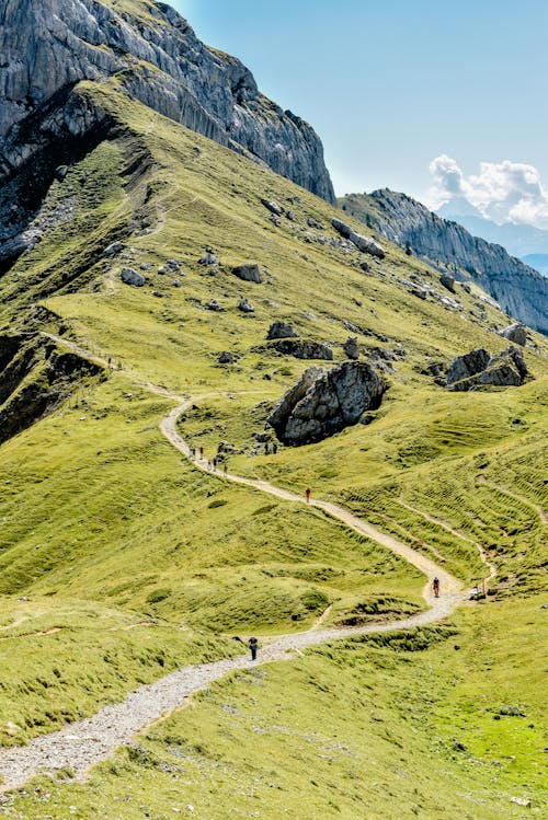 Foto profissional grátis de andar, ao ar livre, aventura