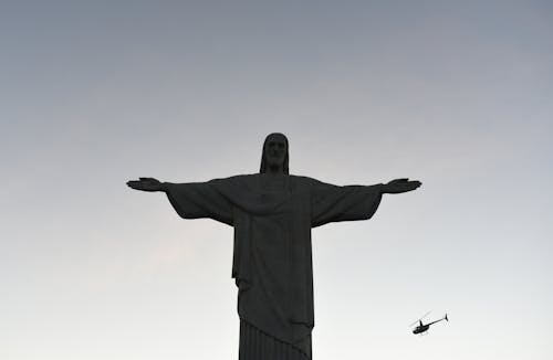 Gratis arkivbilde med himmel, kristusstatuen, silhuett