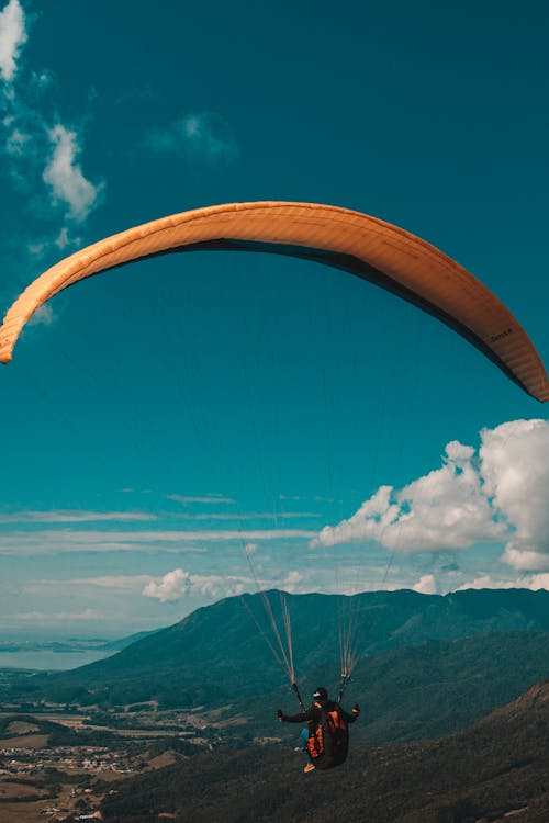 免费 冒險, 垂直拍摄, 滑翔傘 的 免费素材图片 素材图片