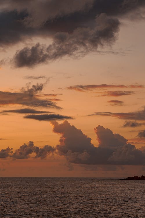 Darmowe zdjęcie z galerii z chmury, morze, ocean