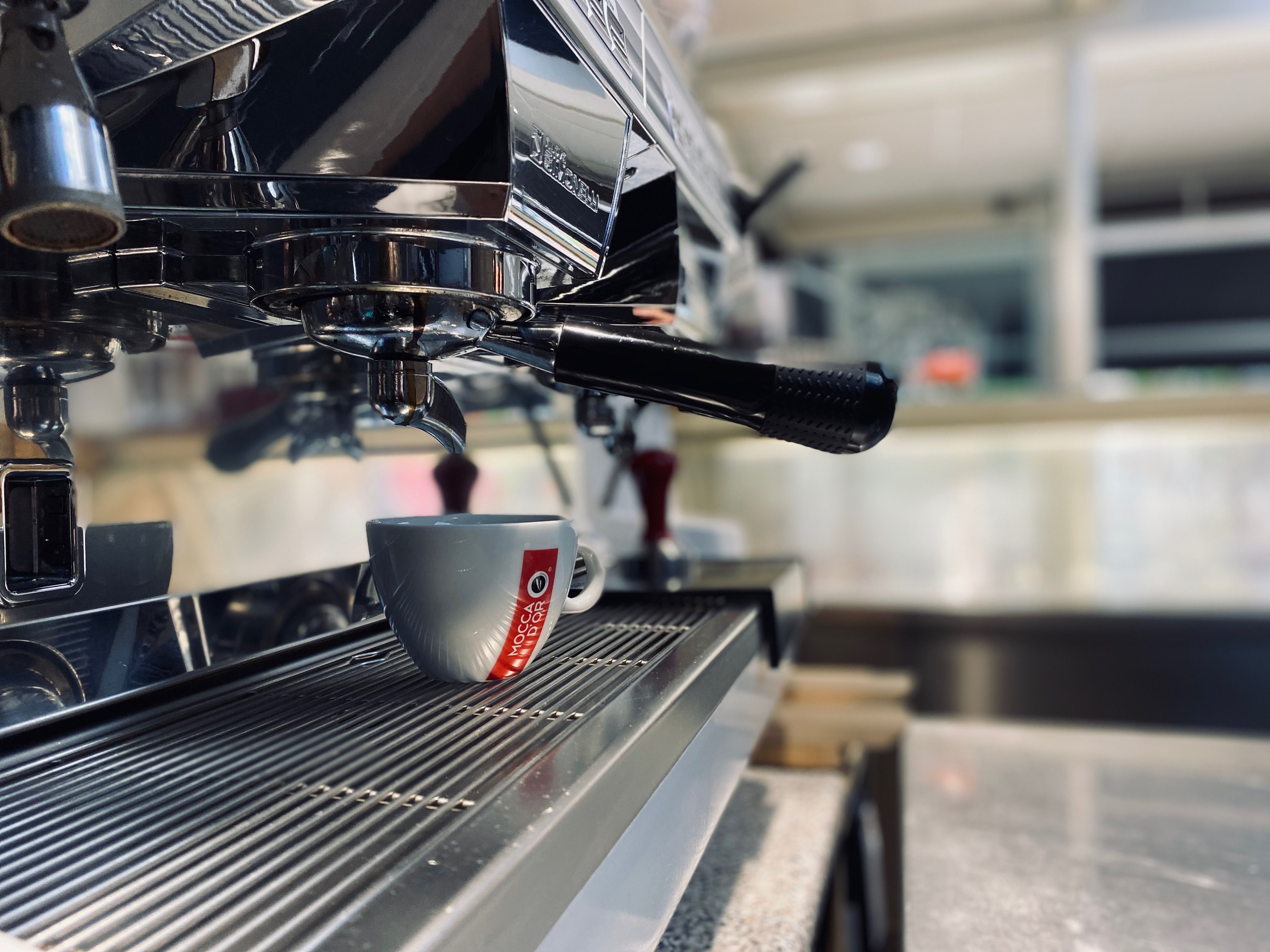 Espresso-Zubereitung mit Siebträgermaschine