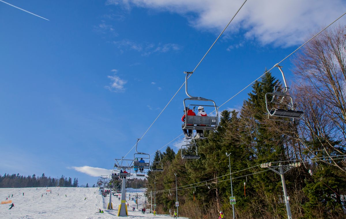 Ski Rental Shop Website: Lesson Reviews Matter More Than Just Equipment Booking