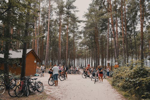 Kostnadsfri bild av landskap, människor, möte