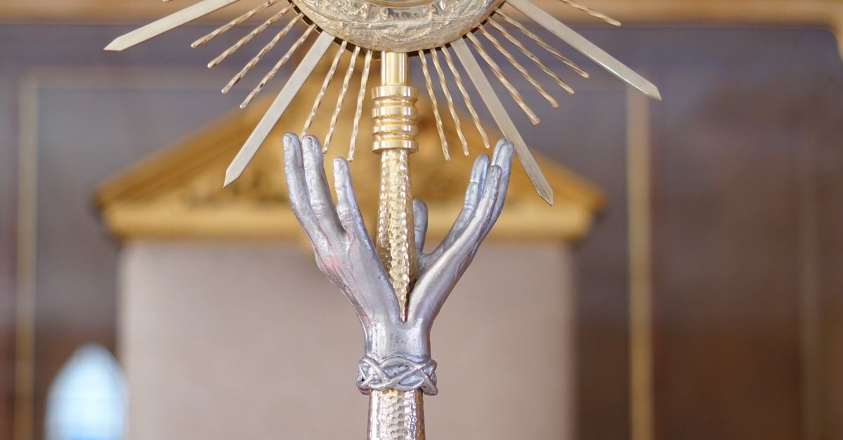 Monstrate Definition A Close-Up Shot of a Monstrance · Free Stock Photo