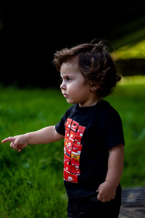 Boy Wearing Black Shirt