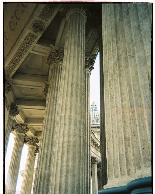 Columns in Building