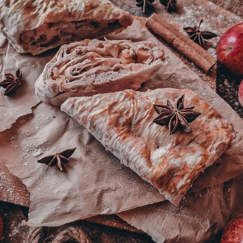 Apple Cinnamon Bread