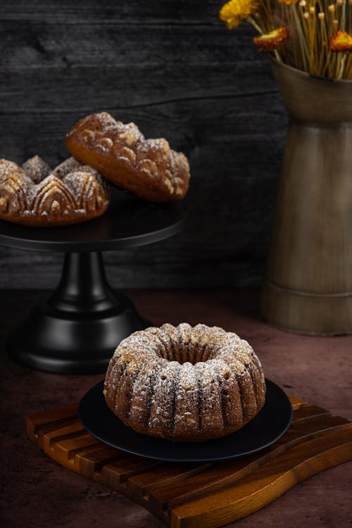 Free Brown Cake on the Table Stock Photo