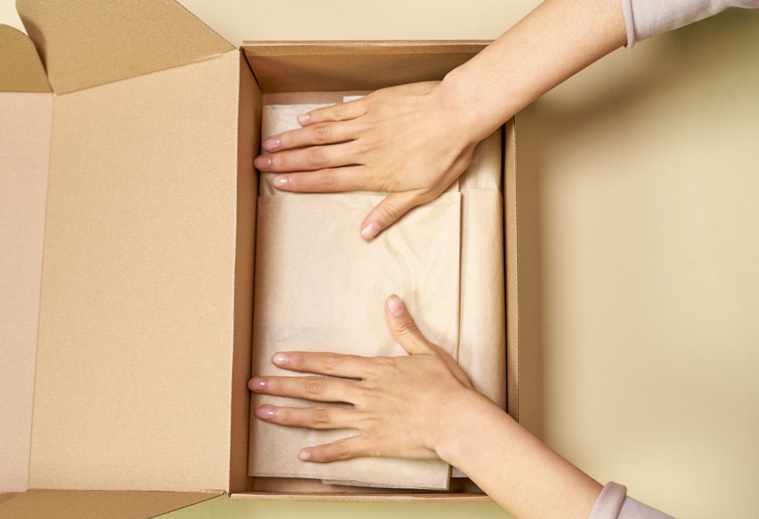 Calstock — professional packers wrapping and boxing belongings