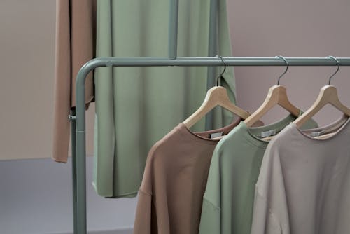 단순함, 쇼핑, 스웨터의 무료 스톡 사진