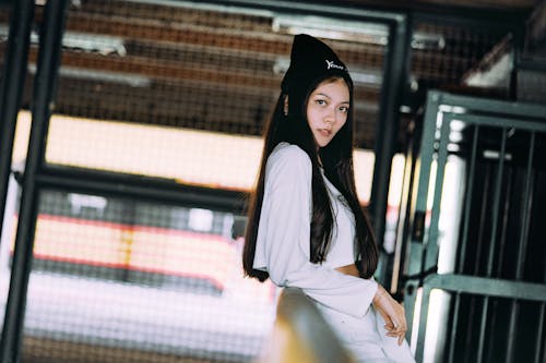 亞洲女人, 年輕, 擺姿勢 的 免费素材图片