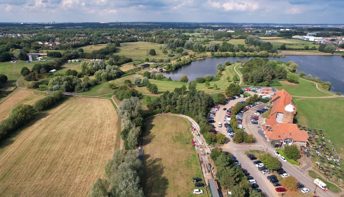 Tattenhoe residential area and Valley Park, west Milton Keynes