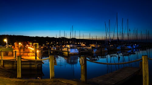 Ingyenes stockfotó éjszakai jelenet marina, finger lakes, hajó dokkoló témában