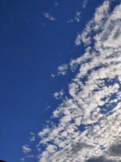 Ingyenes stockfotó felhők az égen, gyönyörű ég, kék ég témában
