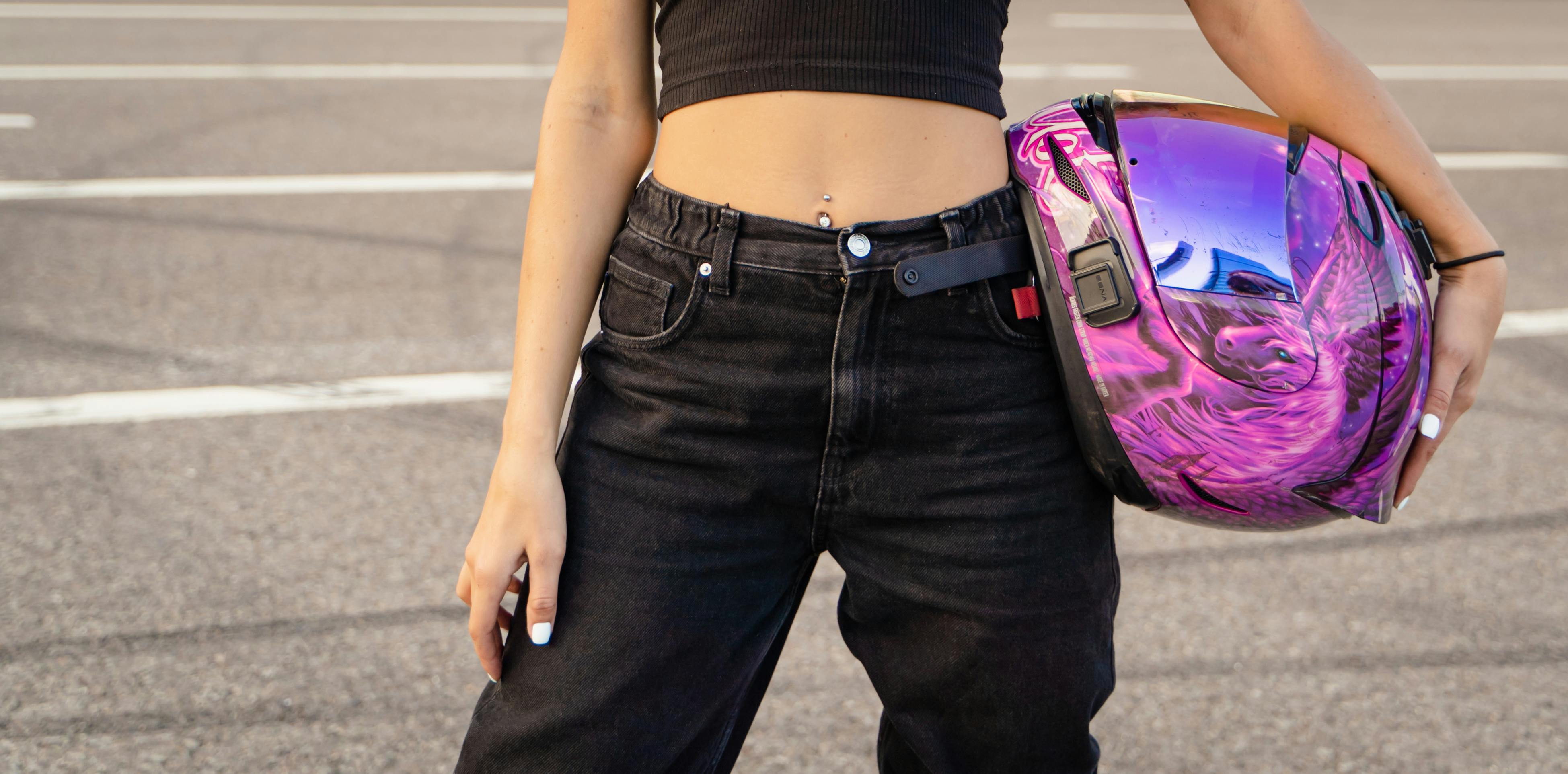 What To Wear With Purple Pants