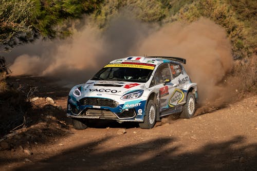 Foto profissional grátis de automóvel, campeonato, carro de corrida