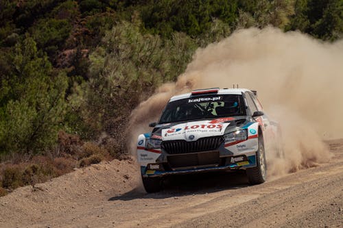 Foto profissional grátis de automóvel, campeonato, carro de corrida